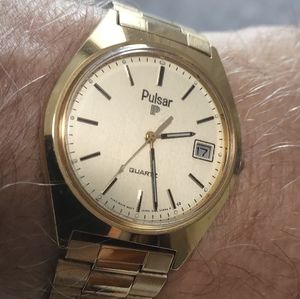 Vintage Pulsar Watch Men's Gold-Tone Date Y147-8049
